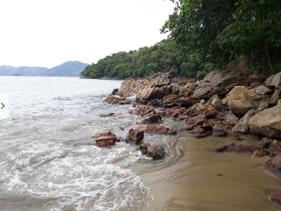 Praia das Éguas